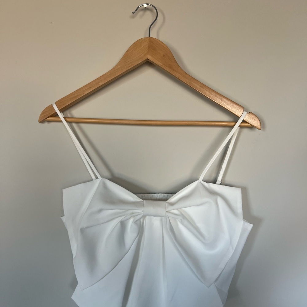 Classy | Cute | Elegant White Bow Top